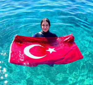 Serbest dalışın altın kızı Yasemin Ulucan, Filipinler’de Türkiye’yi temsil edecek.