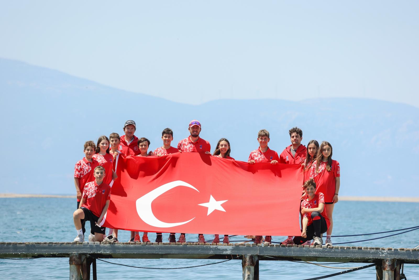 Türkiye Yelken Federasyonu faaliyet programında yer alan Optimist Milli Takım