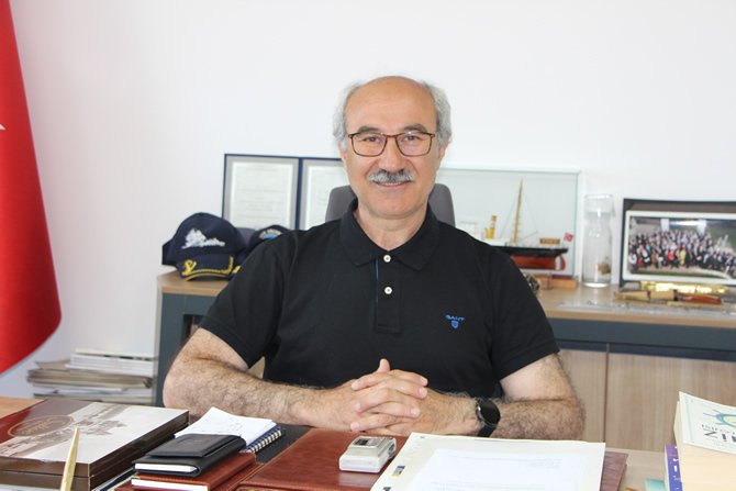 Bandırma Onyedi Eylül Üniversitesi Denizcilik Fakültesi Dekanı Prof. Dr. Mustafa