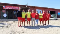 Sakarya’nın denize kıyısı olan ilçelerinde görev yapan cankurtaranlar, yaz sezonunu sıfır can kaybıyla tamamladı. Cankurtaran Grup Amiri Samet Karaca, “Ekipman ve donanım olarak Türkiye’de iyi bir konumdayız. Hedefimiz, önümüzdeki yıllarda da Sakarya sahillerini güvenli sahil konumuna getirmek” dedi. Sakarya’nın denize […]