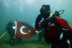 Türkiye Cumhuriyeti’nin 100’üncü yılı için ülkemizin en büyük sualtı etkinliği