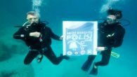 Antalya’da Kaş Kaymakamı Şaban Arda Yazıcı ile Cumhuriyet Savcısı Oğuz Yılmaz, madde bağımlılığıyla mücadeleye dikkati çekmek amacıyla denizde 10 metre derinliğe dalarak, “En iyi narkotik polisi anne” yazılı pankart açtı. Antalya’da Kaş Kaymakamı Şaban Arda Yazıcı ile Cumhuriyet Savcısı Oğuz […]