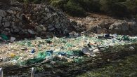 Ege denizinde oluşan çöp adasının fotoğrafları bu kadarına da pes dedirtti. Bodrum ile Güllük arasından oluşan çöp adası utandırdı. Bodrum ve Güllük arasından oluşan çöp birikintisi amatör bir balıkçı tarafından fotoğraflandı. Çöpten oluşan adanın fotoğraflarını görenler bu kadarına da pes […]