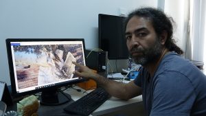 Mersin’de geçtiğimiz hafta ölü olarak karaya vuran dev balinanın ölüm