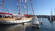 Milli Mücadele’nin 100. yılı nedeniyle Ulu Önder Gazi Mustafa Kemal Atatürk’ün izinde Bodrum’dan Samsun’a doğru yelken açan STS Bodrum Okul Gemisi, İzmir’in ardından Çanakkale’ye ulaştı. Gemi Çanakkale’den İçdaş Spor Kulübü’nün minik yelkencileri tarafından bugün sabah uğurlandı. İçdaş Spor Kulübü Genel […]