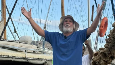 Muğla’nın Bodrum ilçesinde ‘Aksona Mehmet’ olarak tanınan bölgenin son süngercisi