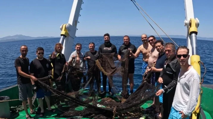 Ayvalık ilçesi İlyosta Adası açıklarında, 22 metre derinlikte doğal resif