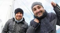 Rüştü Onur Atilla ve Doğan Akdoğan konukları seyircilerden oluşan talk show’larıyla son zamanlarda adlarından çokça söz ettiriyor. İkili, Tiyatro Kılçık’ın bir çocuk oyununda biraraya geliyor ve o zamandan beri de hiç ayrılmıyorlar. Çocuk oyunları, yaratıcı drama dersleri, Pera Güzel Sanatlar […]