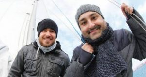 Rüştü Onur Atilla ve Doğan Akdoğan konukları seyircilerden oluşan talk
