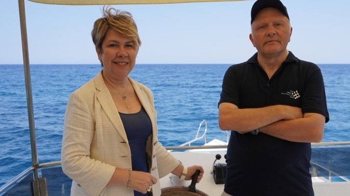 Türkiye denizlerinde yaşayan, pek çok canlı türüne ev sahipliği yapan