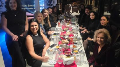 Kutlamaya Dernek Başkanı Sedef Esra Ulutürk Dinç, Başkan Yardımcısı Feyza