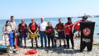 Antalya’nın Kemer ilçesinde yer alan Mustafa Ertuğrul Parkı sahilindeki halk plajında su altı temizliği yapıldı. Kemer Belediyesi ve Suda Arama ve Kurtarma Derneği (SKUT) iş birliğince yapılan su altı temizliğine, Kemer Belediye Başkan Yardımcısı Emin Gül, belediye mavi bayrak temsilcisi […]