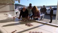 Tarım ve Orman Bakanlığı’nın balon balığı avcılığını desteklemesi amacıyla yürürlüğe soktuğu, balon balığının kuyruğunu getiren balıkçılara 5 TL ödenmesine dair uygulama bugün itibariyle son buldu. Antalyalı balıkçılar 36 bin kuyruk getirip kısa süre içerisinde 180 bin lira kazanmayı hak etti. […]
