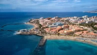 An aerial view over Las Vistas Beach in Arona, Southern Tenerife (Photo: Shutterstock) A 42-year-old man has died while scuba diving off the coast of southern Tenerife, according to reports in the Canary Islands’ media. The tragedy occurred around 12:32pm […]
