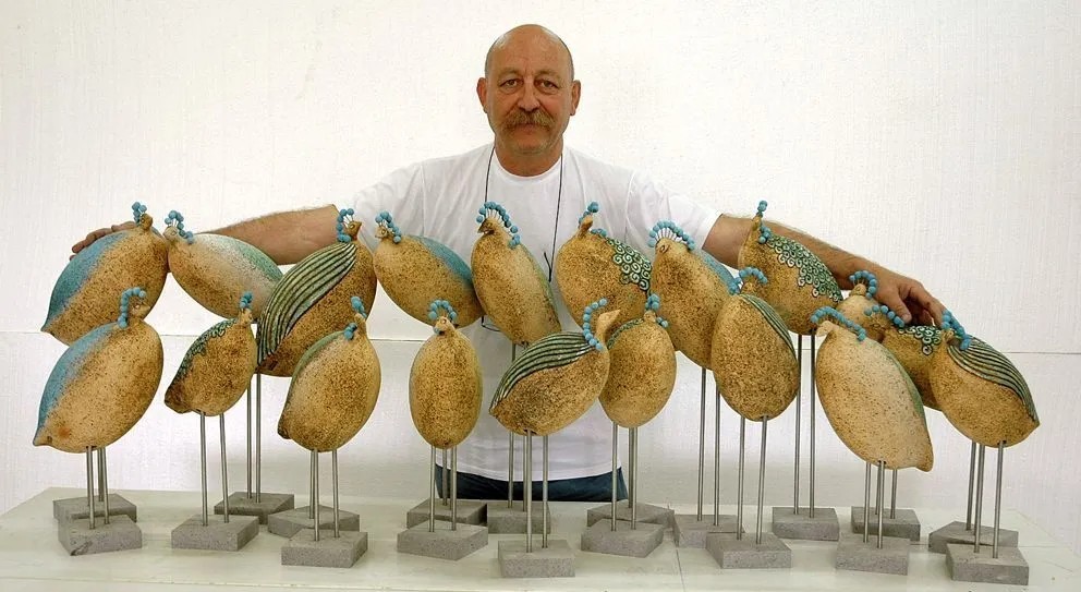 Bir kent düşünün, doğudan batıya sınırları sularla belirlenmiş. Bir kent