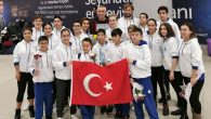 Macaristan’da düzenlenen CMAS Kulüpler Arası Paletli Yüzme Gençler Dünya Şampiyonası’nda Türk sporcular 6 altın, 3 gümüş ve 2 bronz madalya kazandı. Macaristan’ın Kecskemet kentinde düzenlenen CMAS Kulüpler Arası Paletli Yüzme Gençler Dünya Şampiyonası’nda 13 ülkeden 33 takım ve 277 sporcu […]