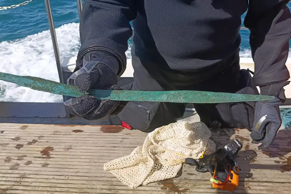 By DIVE Staff A rare Bronze Age sword has been