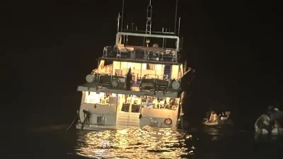 Egyptian Liveaboard Royal Evolution grounded at Abu Dabbab Update Monday 27 October 3pm – Royal Evolution has been