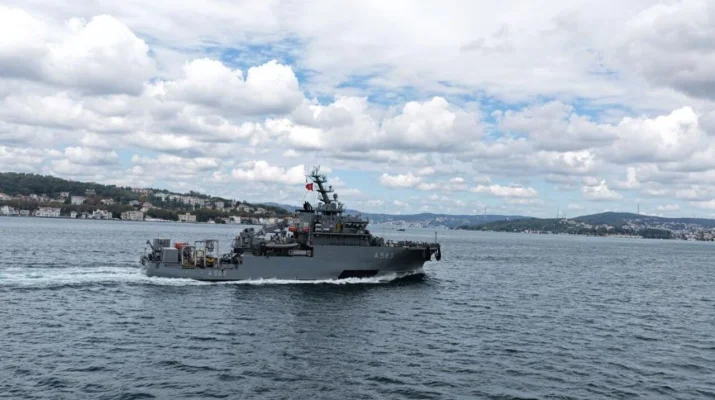 Girne açıklarında batan “Filo Jet” gemisini arama çalışmalarına katılan TCG