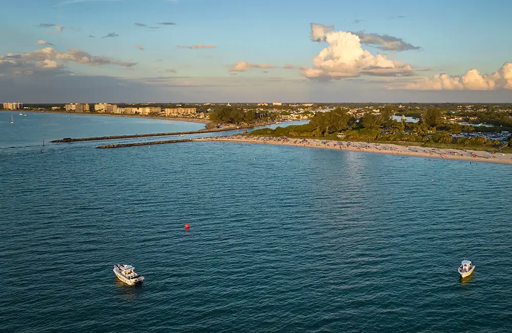 A 60-year-old diver from Tennessee died after surfacing from a