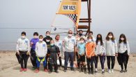 Ayvalık Belediyesi’nin girişimleriyle arka plajda açılan Cunda Windsurf okulunda yetişen sporcular, Türkiye Yelken Federasyonu Milli Takımı’na seçilebilmek için ter döküyor. Temmuz ayında başlatılan ve kış aylarında da aksatmadan çalışmalara katılan ve başarı gösteren sporcular, Urla-Torosan’da gerçekleştirilecek olan seçme yarışlarına katılacak. […]