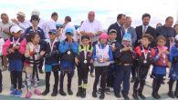 Tekirdağ’da düzenlenen 56. Uluslararası Kiraz Festivali çerçevesinde yelken yarışları düzenlendi. Tekirdağ’da Süleymanpaşa Belediyesi tarafından düzenlenen 56. Uluslararası Kiraz Festivali tüm hızıyla devam ediyor. Marmara Denizi’nde Macar Kralı Ferenc Rakoczi adına gerçekleşen “Rakoczi Kupası” yarışlarına 20 sporcu katıldı. Tekirdağ Yelken İhtisas […]